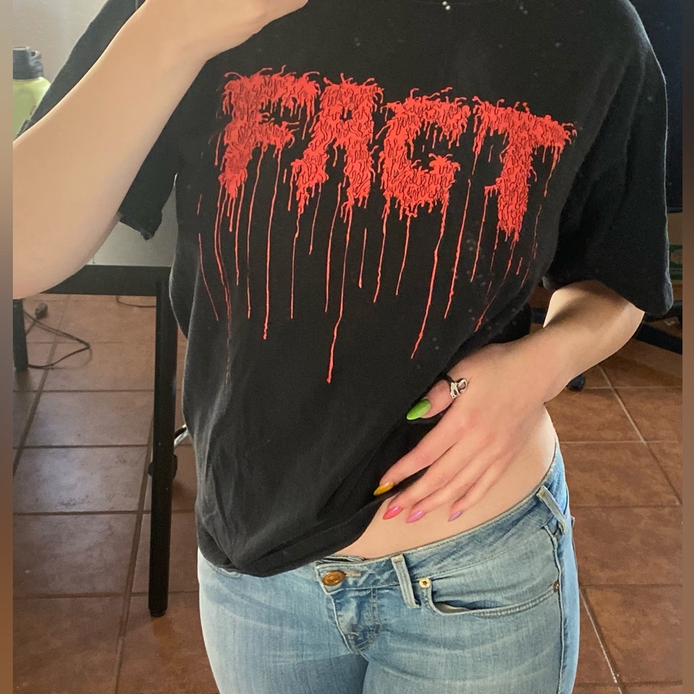 GRUNGE PUNK EMO FACT graphic Black tee T-shirt dripping blood band tee vintage